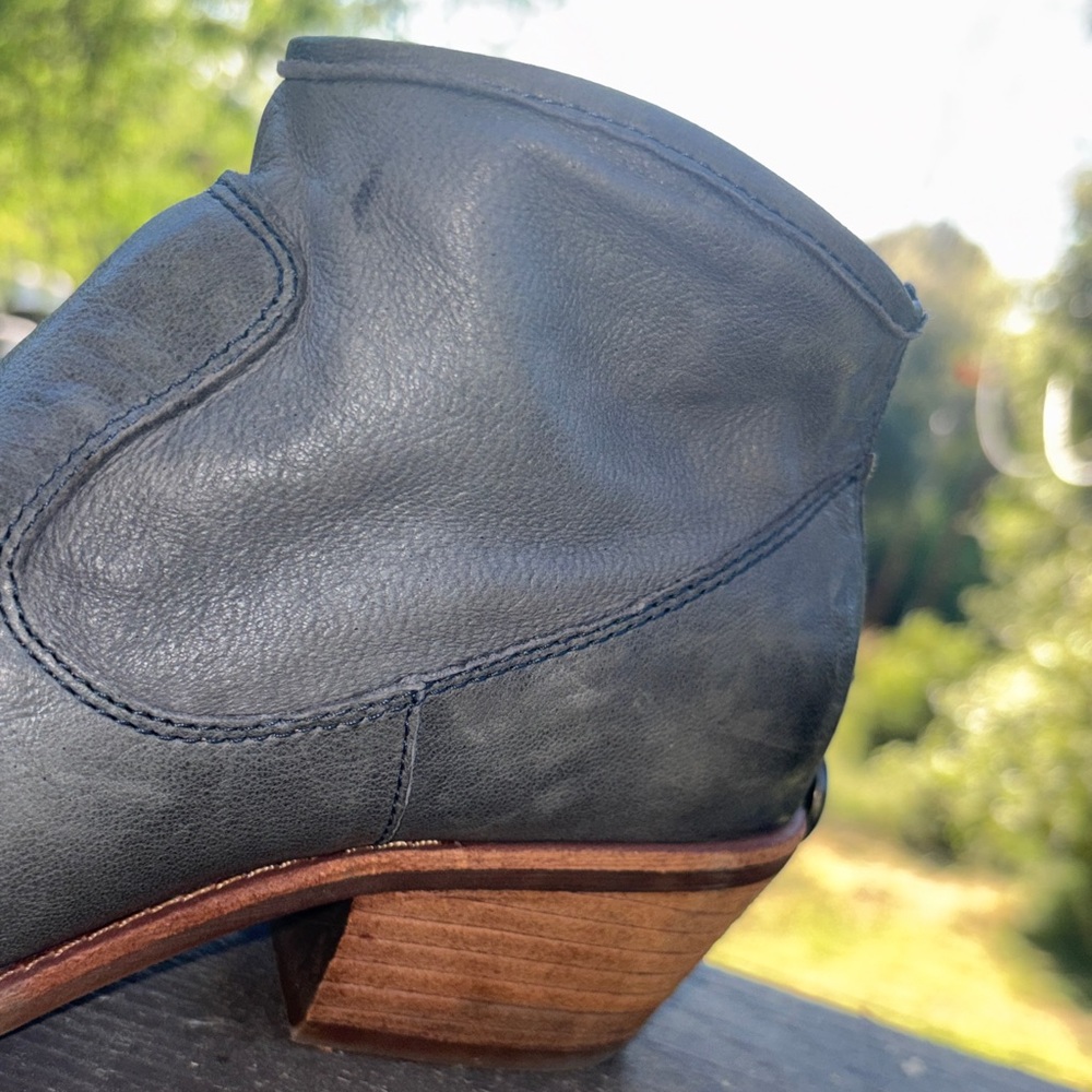 Sofft Aisley Grey-Blue Leather Ankle Booties 7.5 - Picture 12 of 16